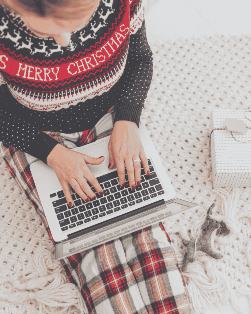 Canadian family reviewing their holiday budget and credit card rewards for 2025.
