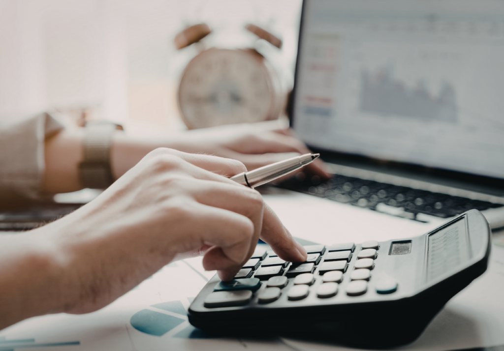 calculating credit card utilization ratio using balance and credit limit
