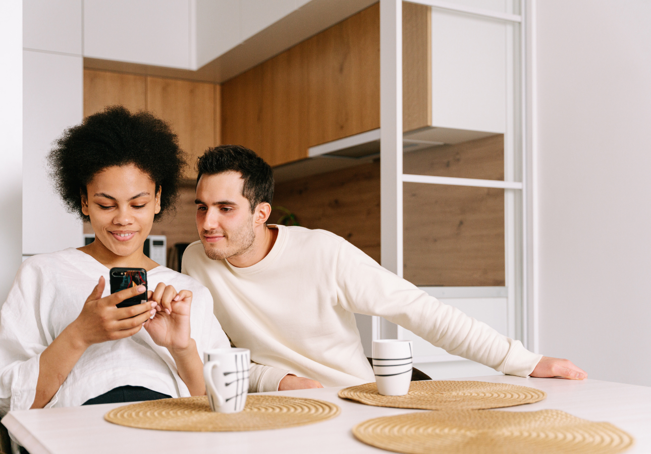 Best bank accounts in Canada 2026 — chequing, savings, and digital banking options for Canadian families
